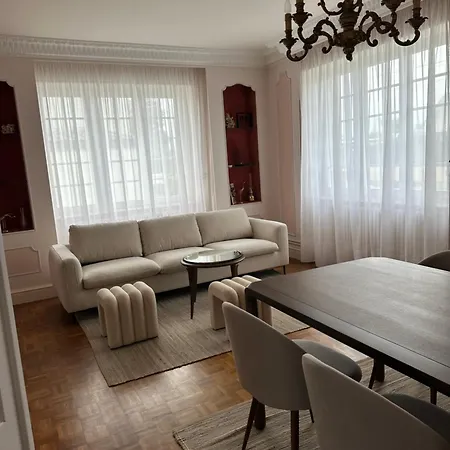 Maison Sur Les Bords Du Ster Holiday home Plobannalec-Lesconil